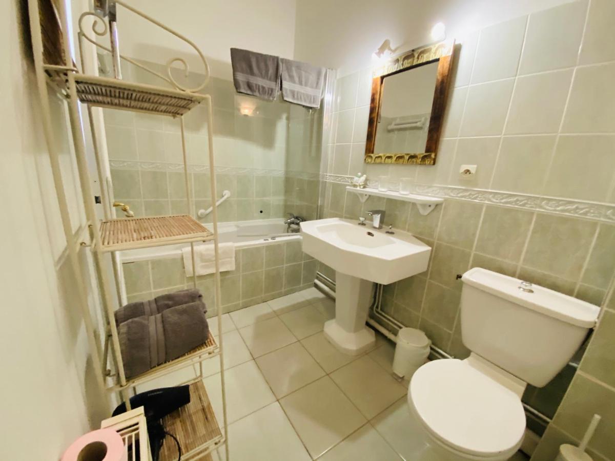 Bed and Breakfast Manoir De La Marjolaine Cabourg Exterior foto