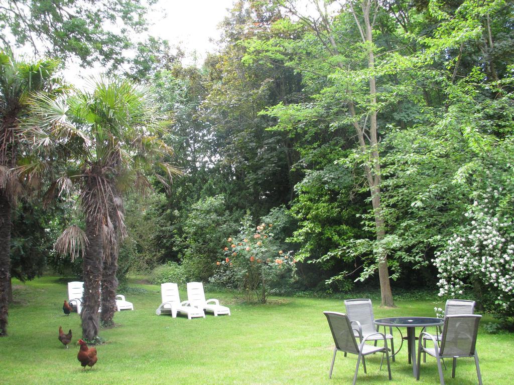 Bed and Breakfast Manoir De La Marjolaine Cabourg Exterior foto
