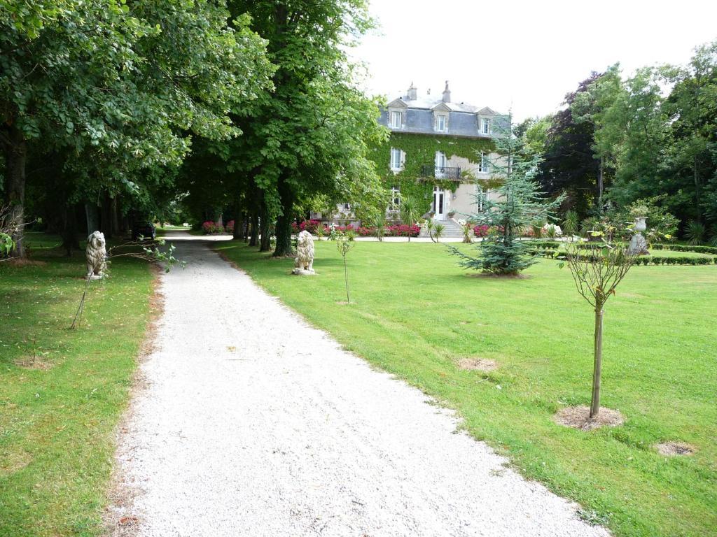 Bed and Breakfast Manoir De La Marjolaine Cabourg Exterior foto